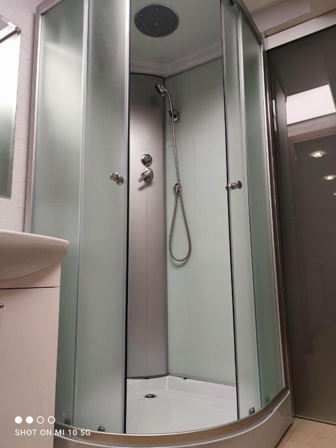 New York Apartament By Karl Radom Kültér fotó